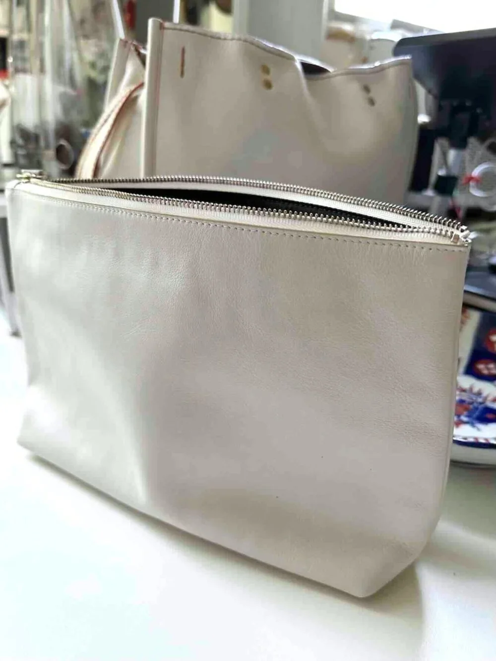 NWT Leatherology Full Grain Italian Leather Large Accessory Pouch Ivory Smooth